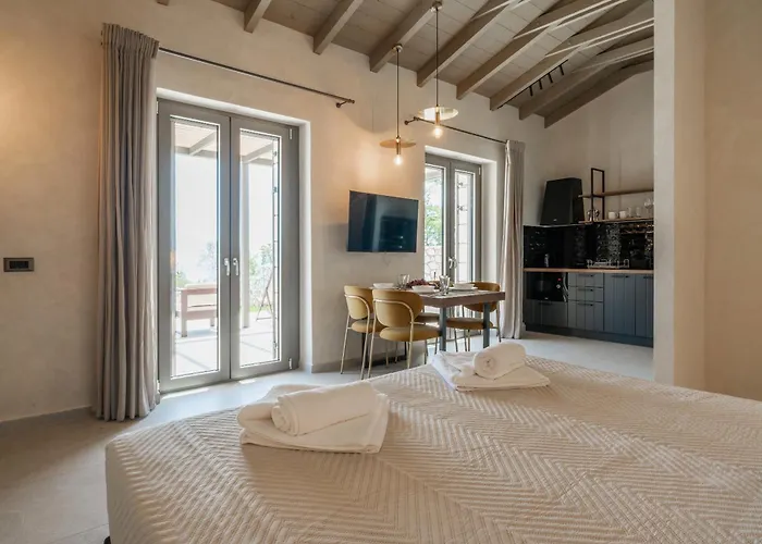 Fiscardo Sunny Villas